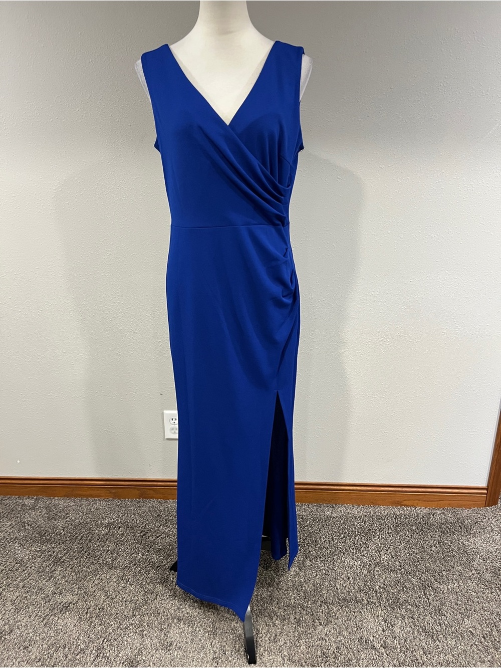 Sleeveless V-Neck Royal‎ Blue Evening maxi Dress size large